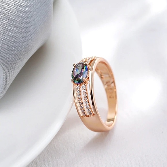 NEW Rose Gold Pave Crystal Ring - Picture 3 of 5
